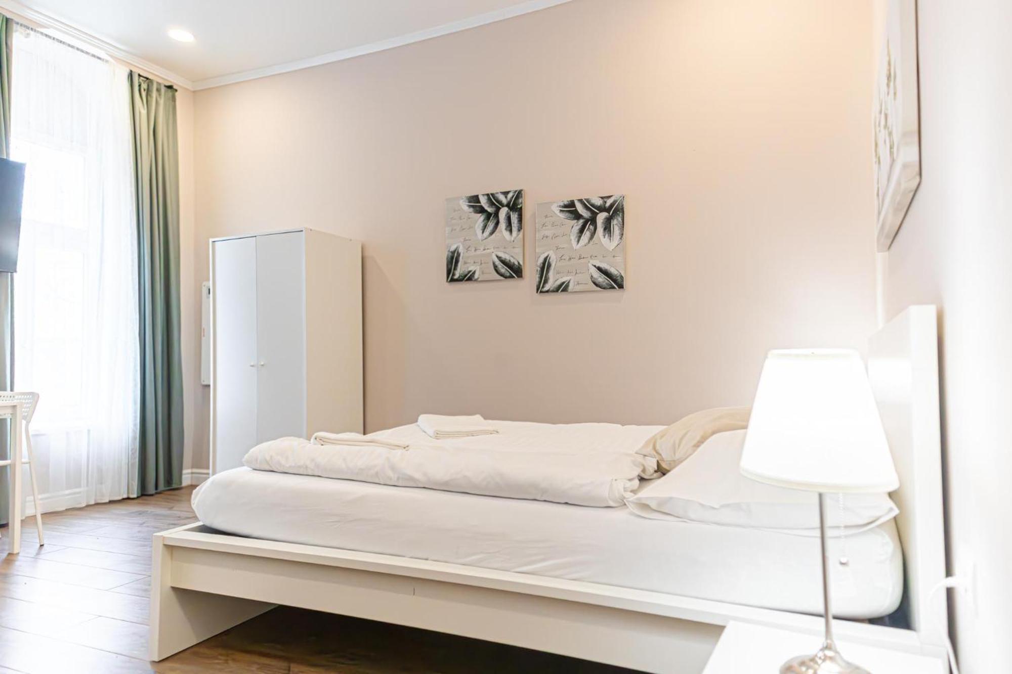 Stylish Studio Apartment Wiener Stadthalle Exterior foto